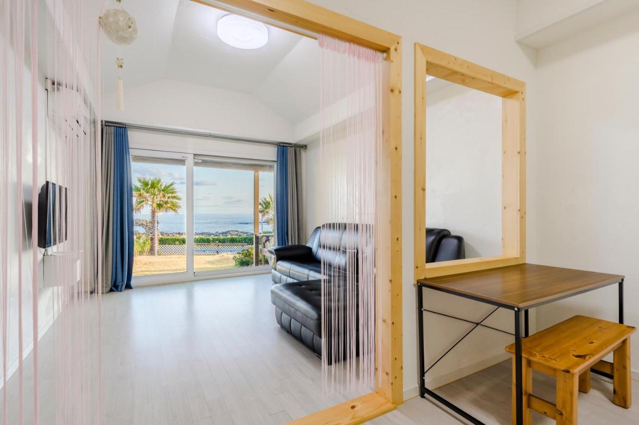 Jeju Turning Point Pension Σεογκουίπο Εξωτερικό φωτογραφία